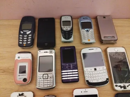 Lots de 19 Mobile telephone non testé - Apple iPhone - Nokia - Blackberry - Sony