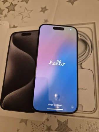 Apple iPhone 15 Pro 128GB schwarz in OVP guter Zustand