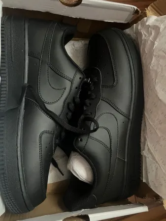 Size 11- Nike Air Force 1 07 Low Triple Black BROKEN BOX