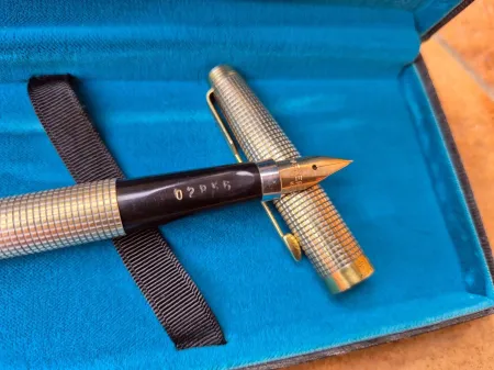 Parker 75 ciselè vermeil stilo fountain pen sterling 925 USA fine point IN BOX