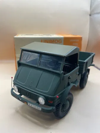 Alter Mercedes Benz Unimog U 421 MS Prototyp Messemodell Armee Heer Bundeswehr