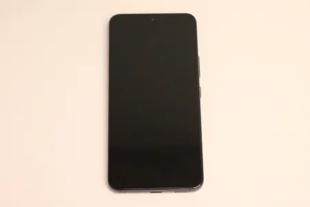 Samsung Galaxy S22 5G 8GB/128GB S901B/DS Phantom Black DEFEKT