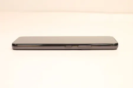 Samsung Galaxy S22 5G 8GB/128GB S901B/DS Phantom Black DEFEKT